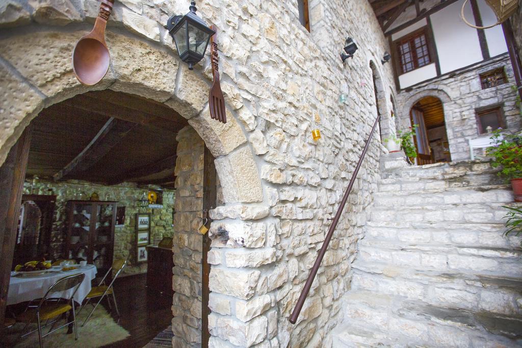 Bujtina Kodiket Guesthouse Berat Exterior photo