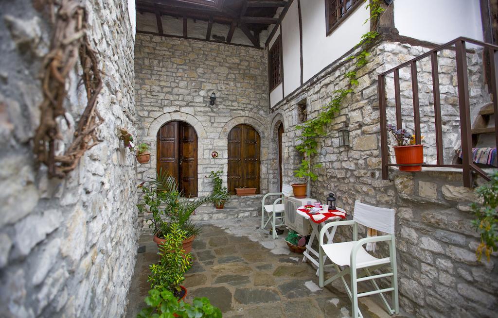 Bujtina Kodiket Guesthouse Berat Room photo